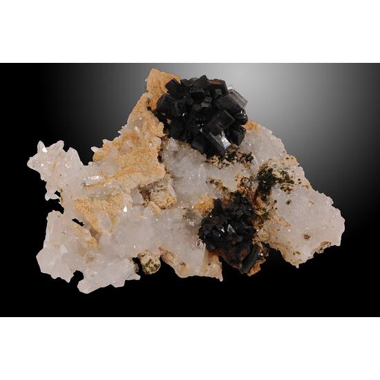 Babingtonite On Quartz