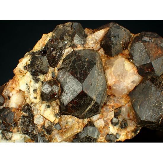 Garnet Var Andradite