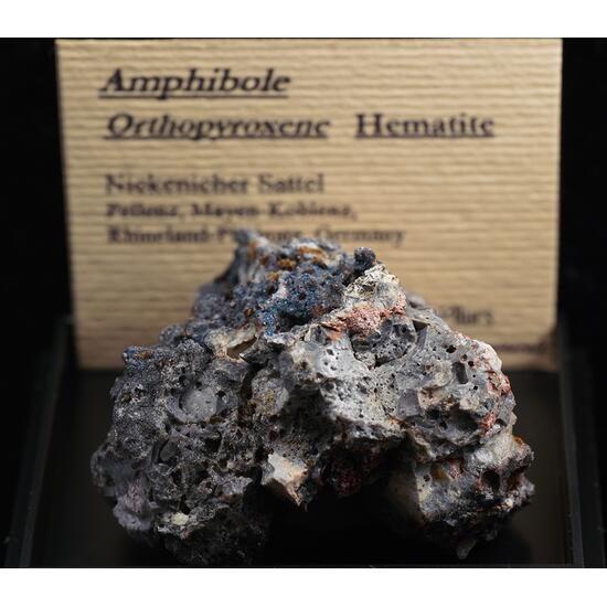 Amphibole Orthopyroxene Subgroup & Hematite
