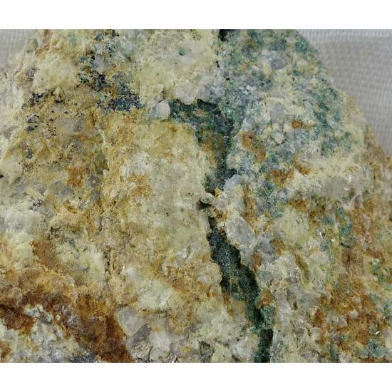 Cyrilovite & Dufrénite & Chalcosiderite