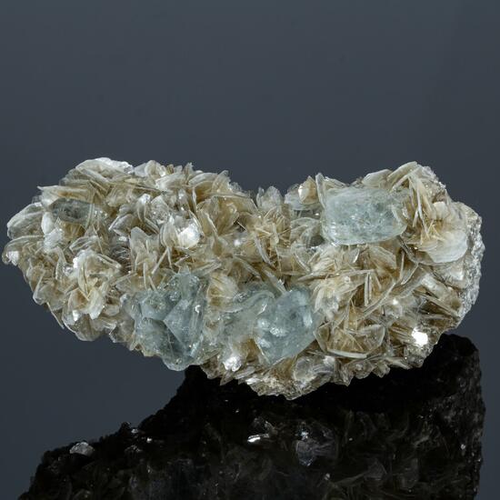 Aquamarine & Muscovite