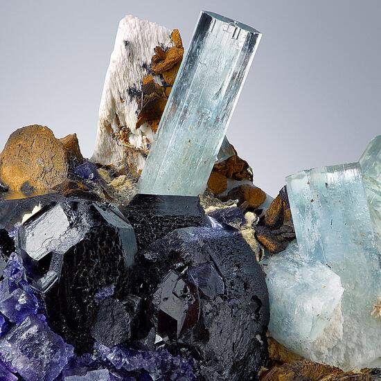 Aquamarine & Fluorite With Schorl & Limonite Psm Siderite