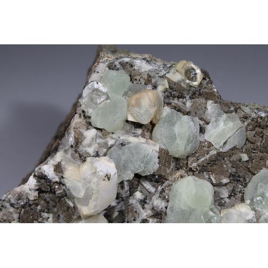 Prehnite Calcite & Julgoldite-(Fe2+)