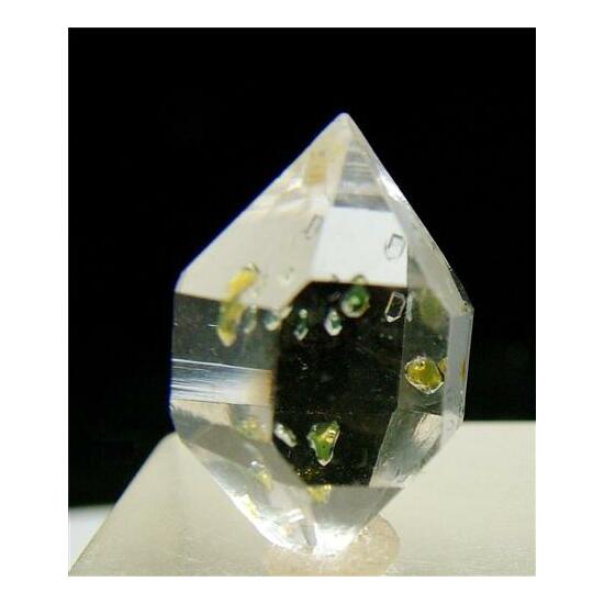 Quartz With Hydrocarbon Inclusions