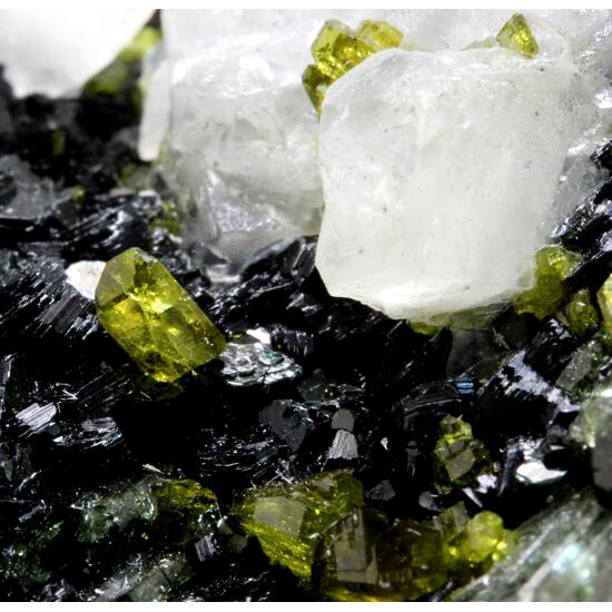 Diopside Andradite Epidote Clinochlore & Calcite