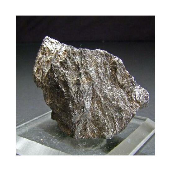 Allanite-(Y)