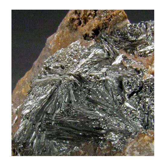 Groutite