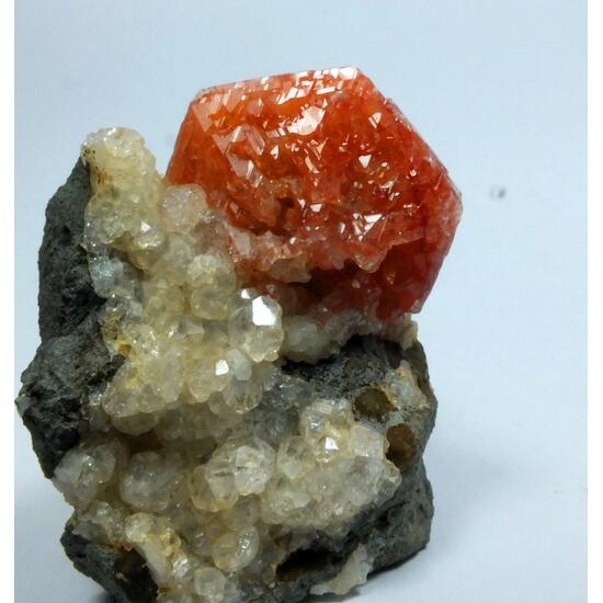 Gmelinite On Analcime