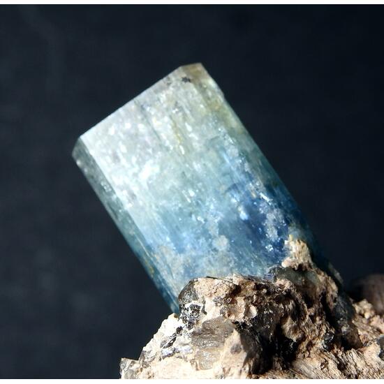 Beryl Var Aquamarine