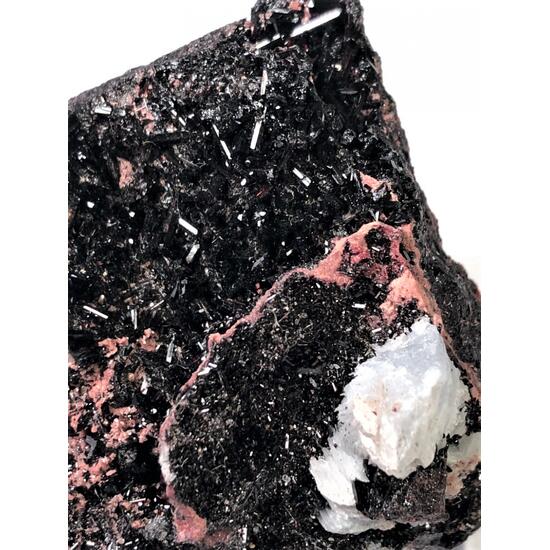 Manganvesuvianite With Baryte