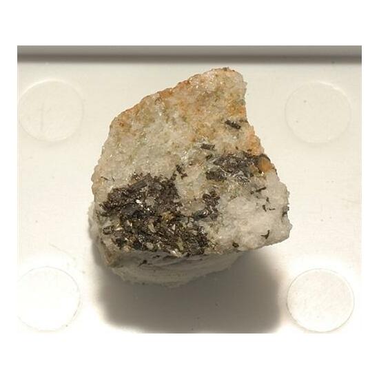 Titantaramellite