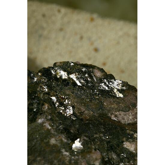 Bannisterite