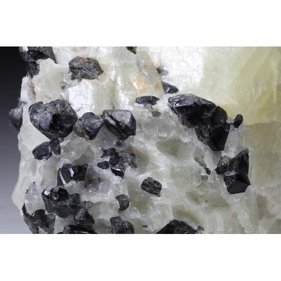 Spinel & Calcite