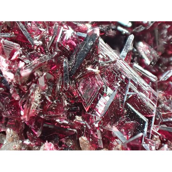 Erythrite