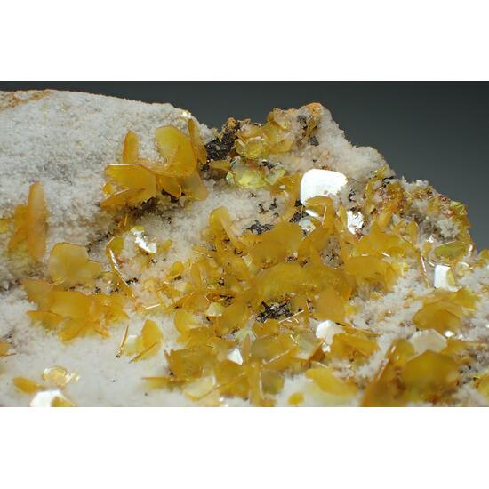 Wulfenite