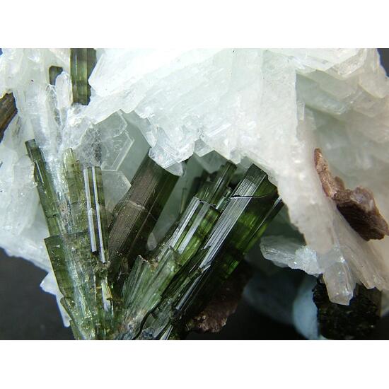 Elbaite With Cleavelandite