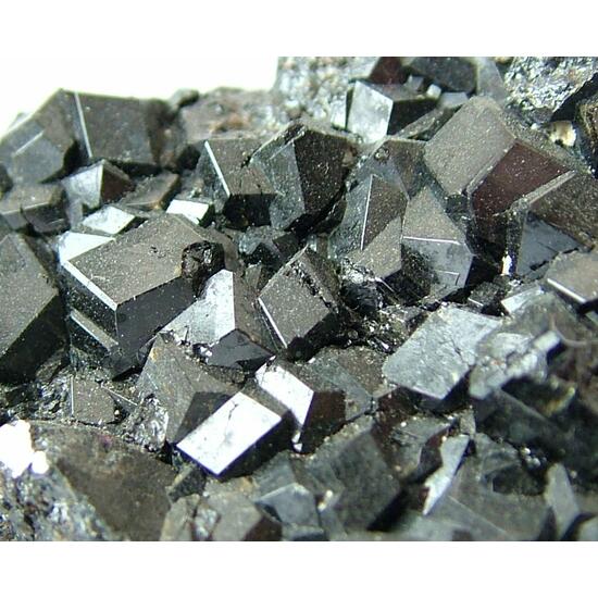 Garnet (melanite)