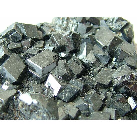 Garnet (melanite)