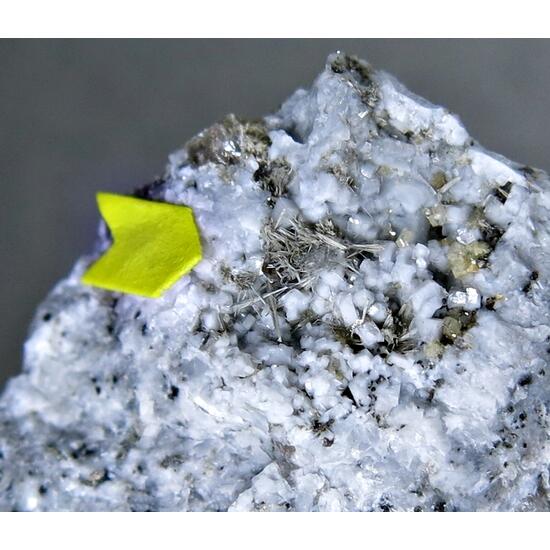 Eudidymite & Rémondite-(Ce)