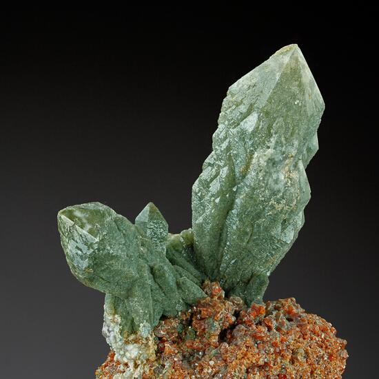 Quartz Hedenbergite & Andradite