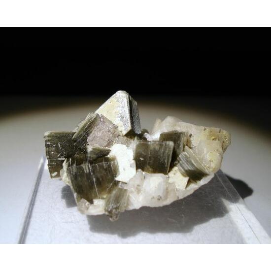 Fluorapatite With Adularia On Muscovite