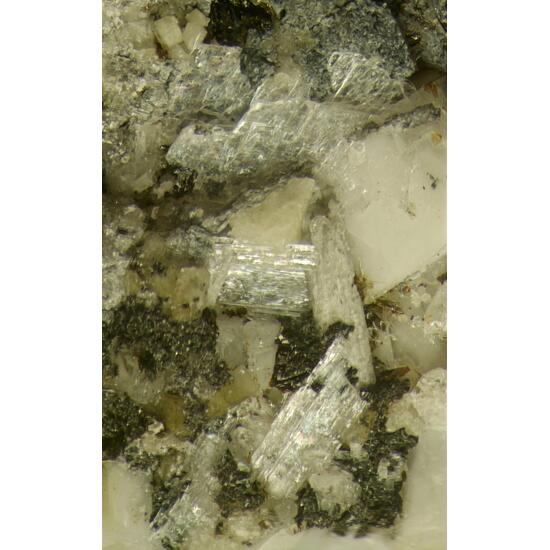 Adamsite-(Y) Psm Shomiokite-(Y) With Bastnäsite Eudidymite Epididymite & Chabazite-Na On Parisite-(Ce) With Donnayite-(Y) & Synchysite-(Ce)