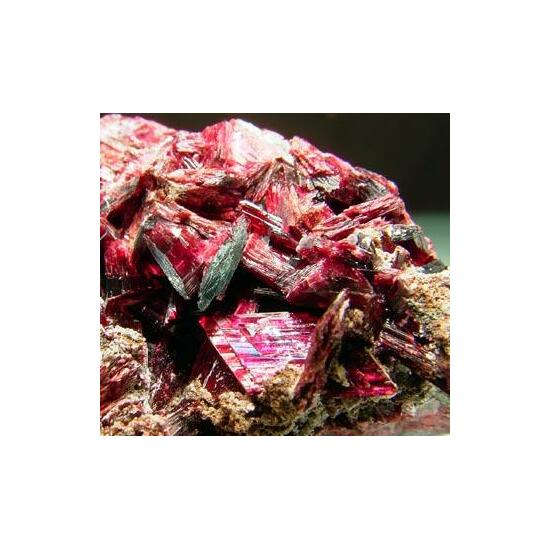 Erythrite