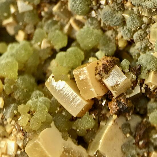 Wulfenite