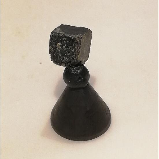 Lueshite